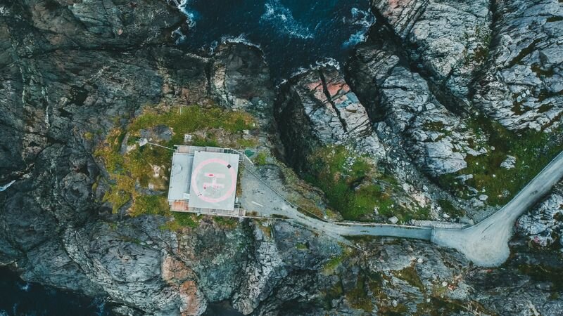 Hawaii Helicopter Tours 2026: Best Islands, Operators & What to Expect